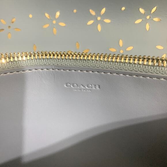 COACH Silver Laser Perforated Leather Turnlock Chain Strap Clutch XBody F58072 - Picture 13 of 16